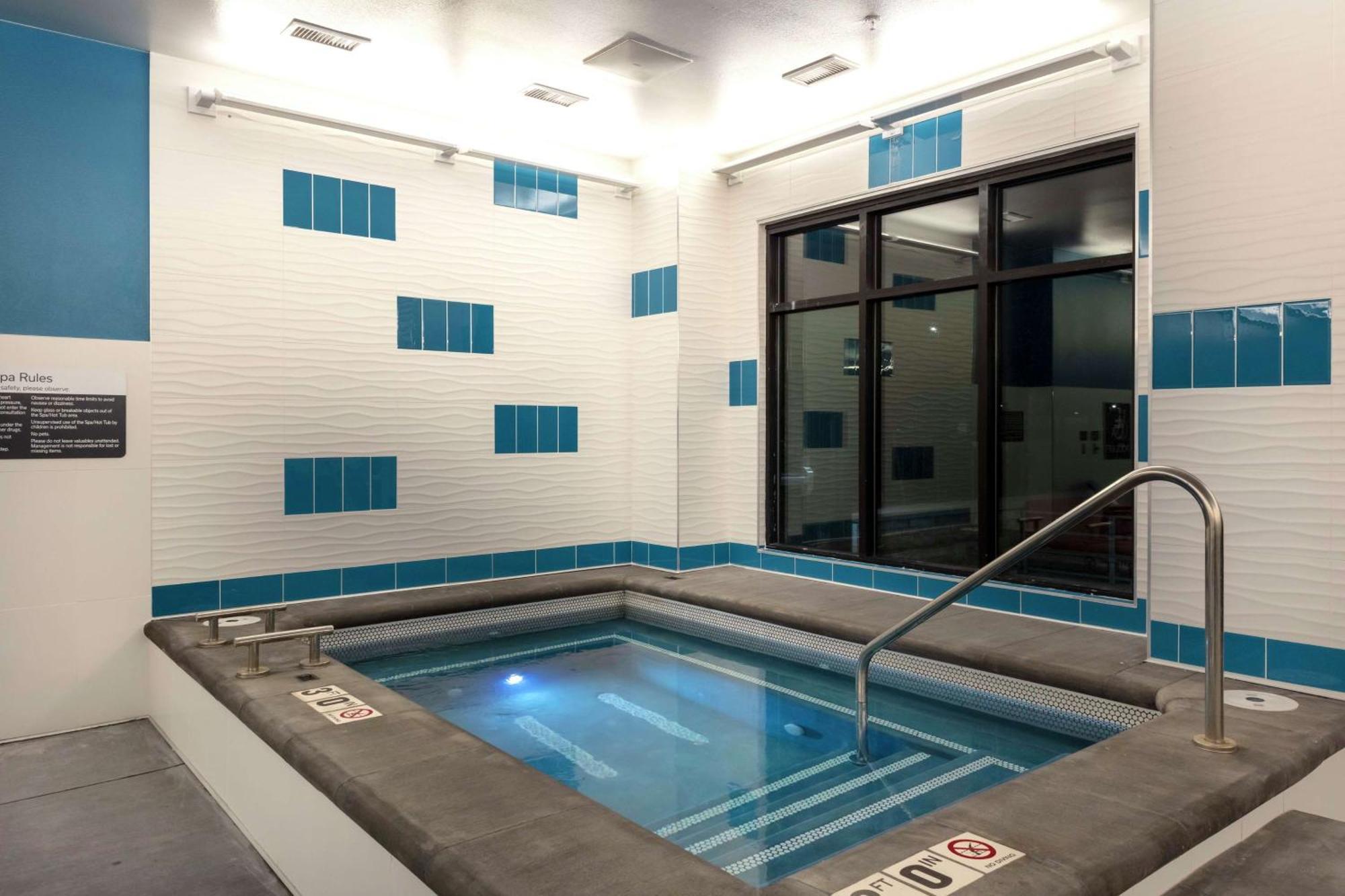 Hilton Garden Inn Denver/Торнтън Екстериор снимка