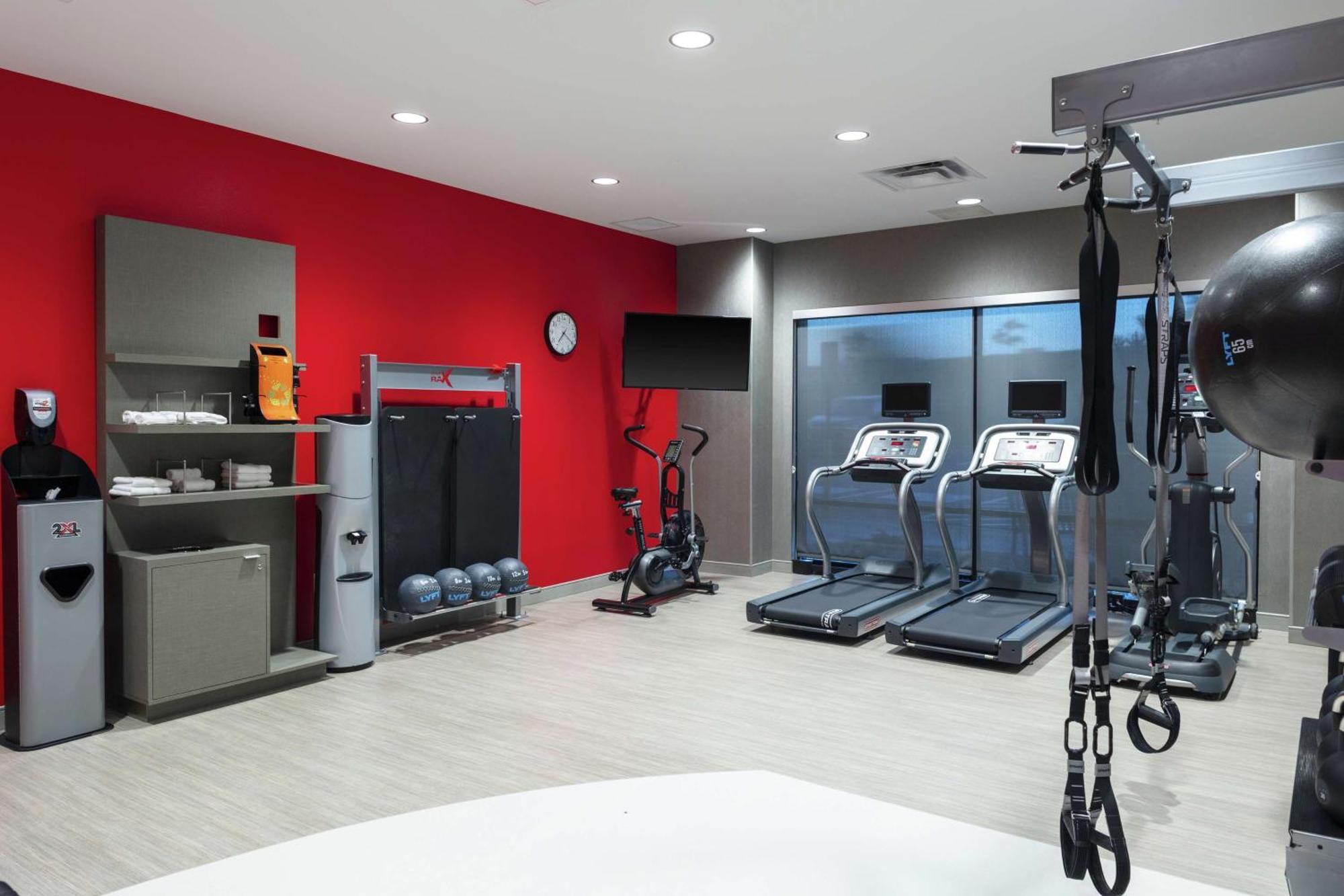 Hilton Garden Inn Denver/Торнтън Екстериор снимка