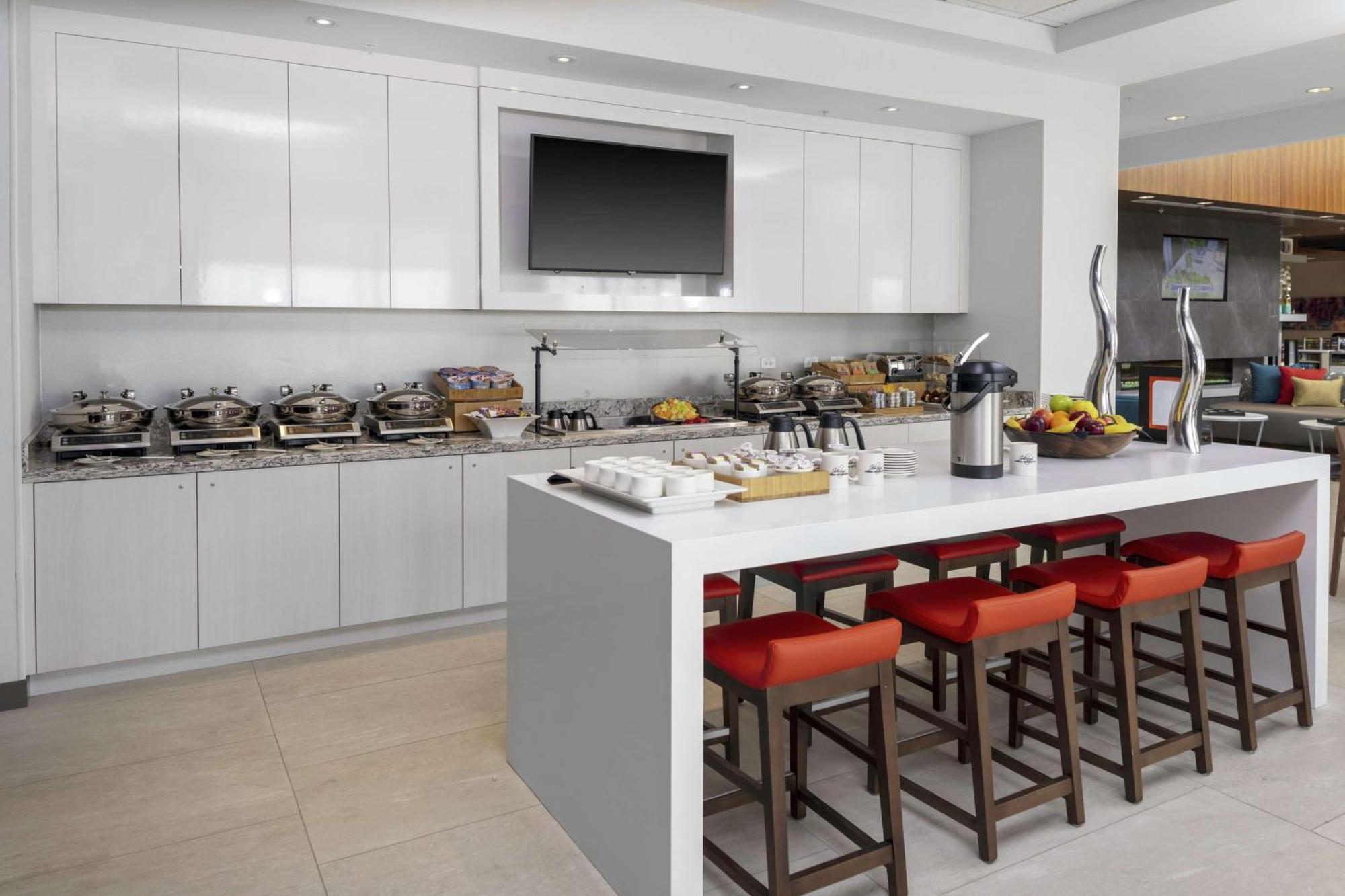 Hilton Garden Inn Denver/Торнтън Екстериор снимка