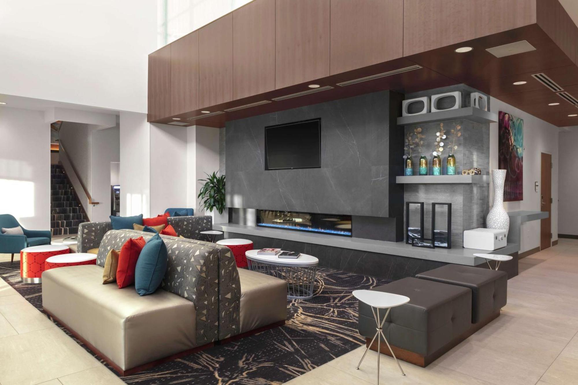 Hilton Garden Inn Denver/Торнтън Екстериор снимка